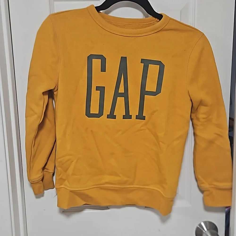 Sweater - Picture 1 of 3